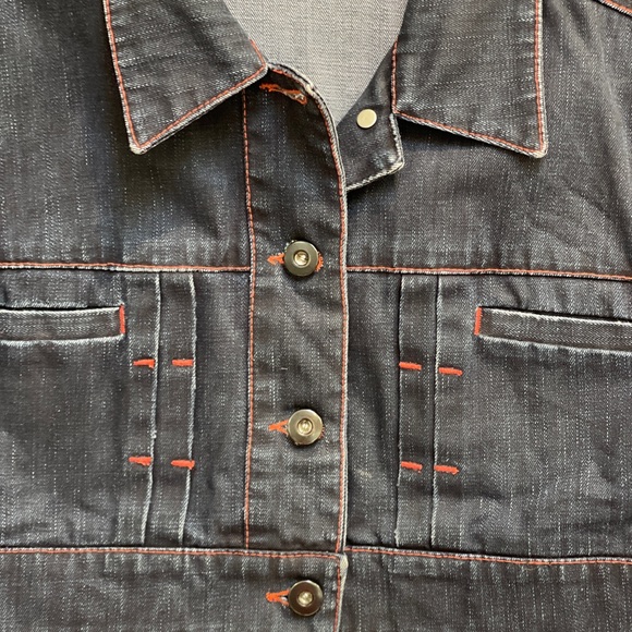 Torn Short Denim Jacket - Picture 4 of 9